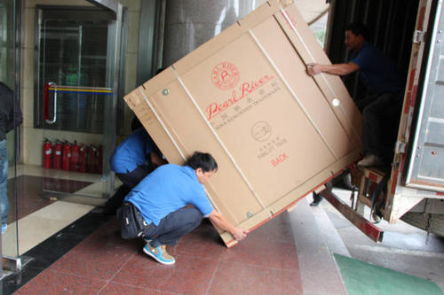 弥渡钢琴贵重工艺品无忧运